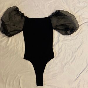 ASTR, off the shoulder, puff sleeve body suite. Very lightly worn.